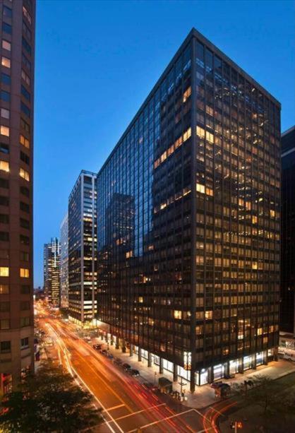 Luxury Wall St *