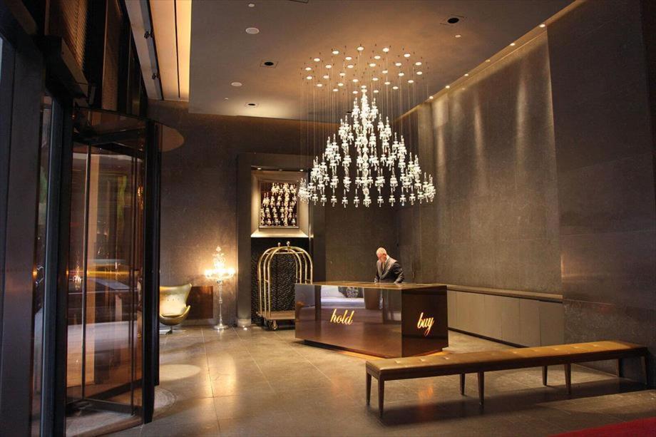 Luxury Wall St Apartment New York